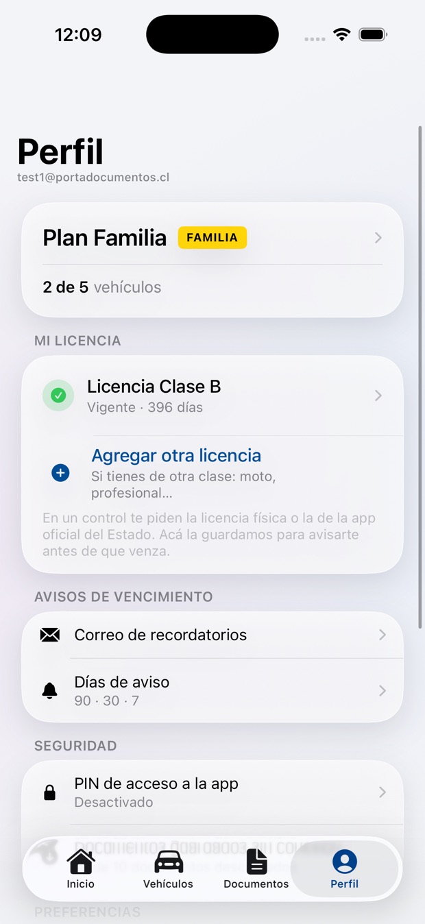 Perfil con la licencia de conducir y los avisos